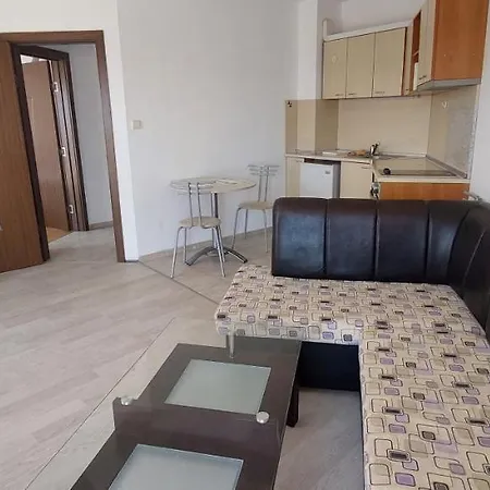 Black Sea Apartment *